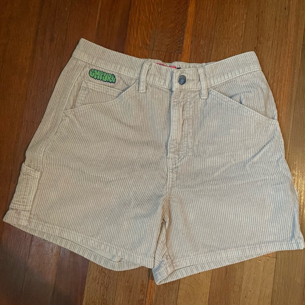 Empyre Corduroy Wonen’s shorts size 2